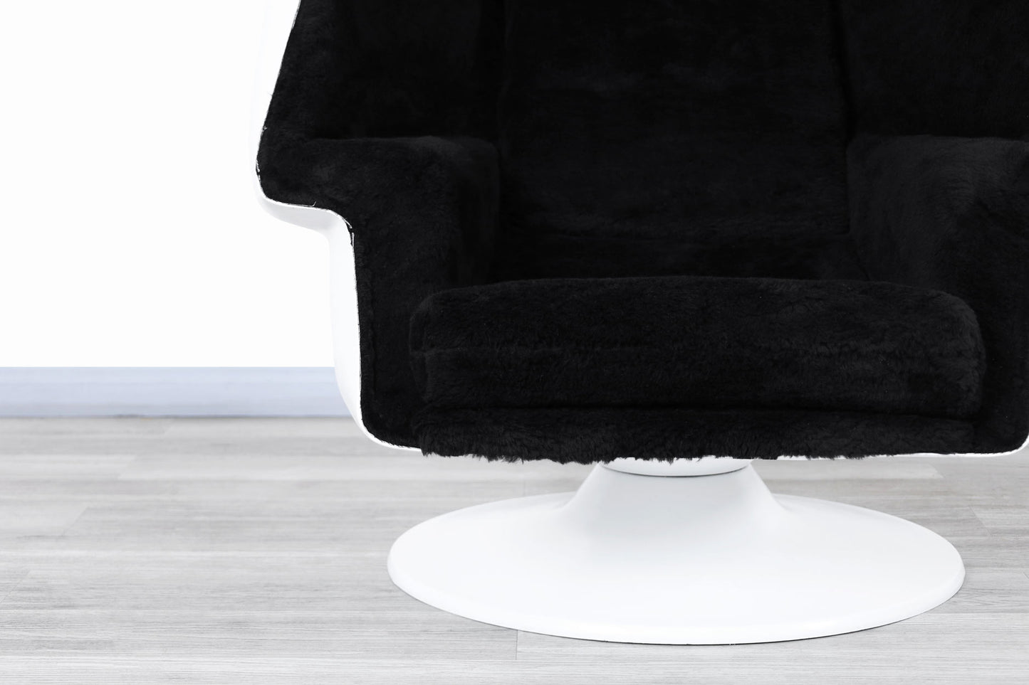 American Space Age Fiberglass "Egg" Swivel Chair