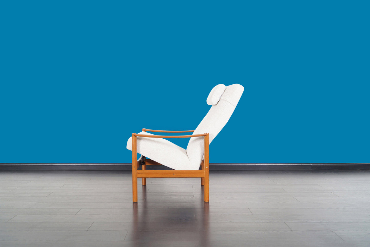 Mid-Century Modern Teak Reclining Lounge Chair and Ottoman