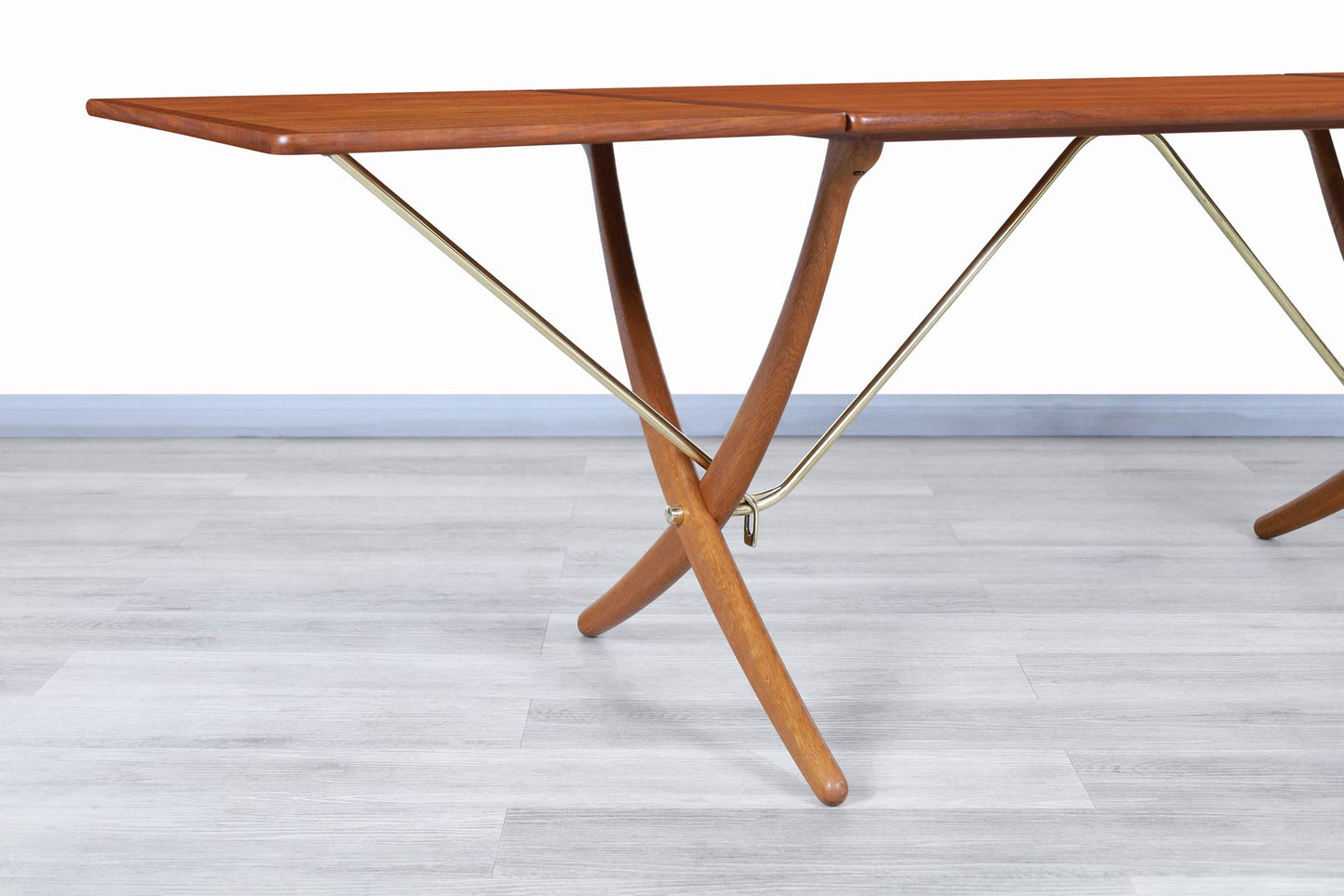 Danish Modern AT-304 Dining Table by Hans J. Wegner in Teak and Oak