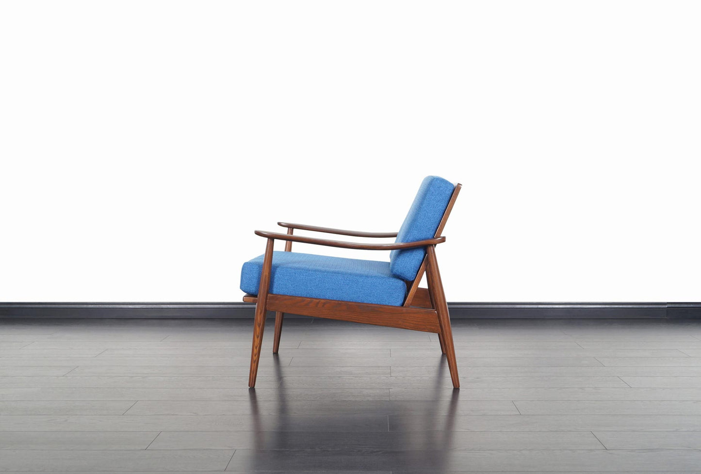 Mid-Century Modern Walnut Lounge Chair