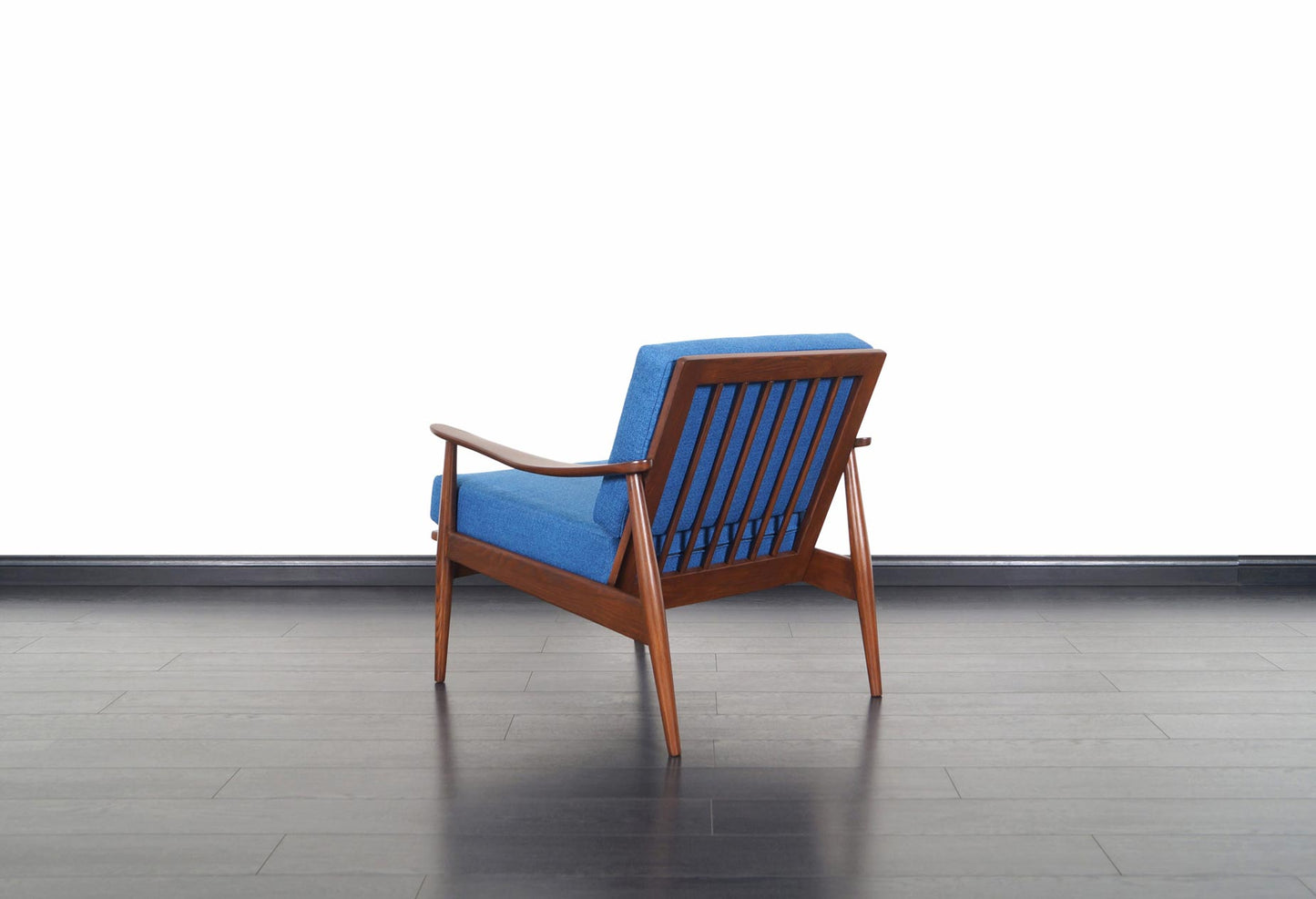 Mid-Century Modern Walnut Lounge Chair