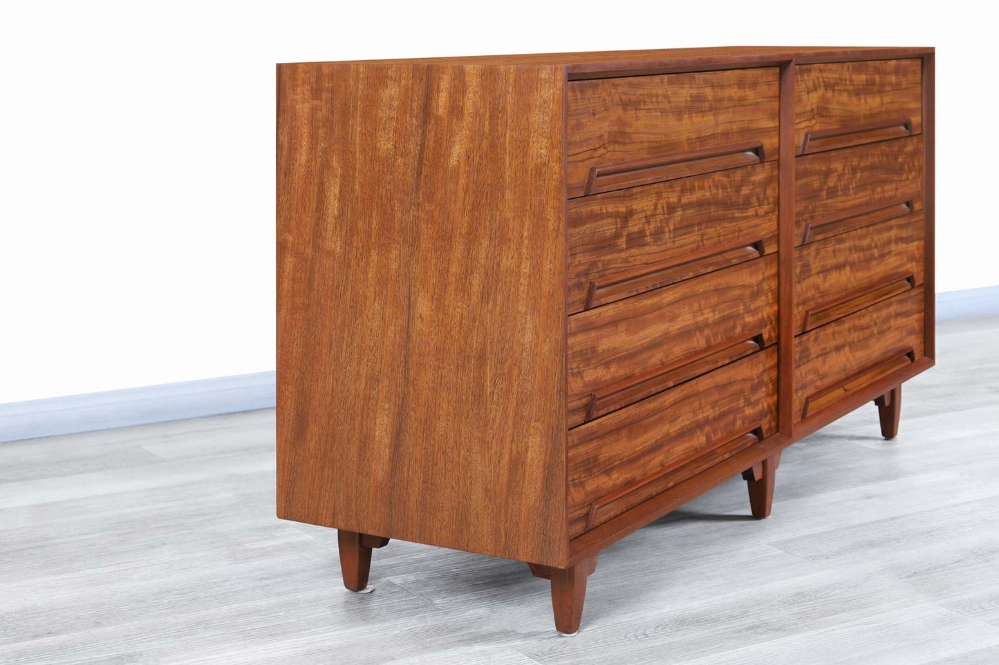 Mid-Century "Perspective" Dresser by Milo Baughman for Drexel