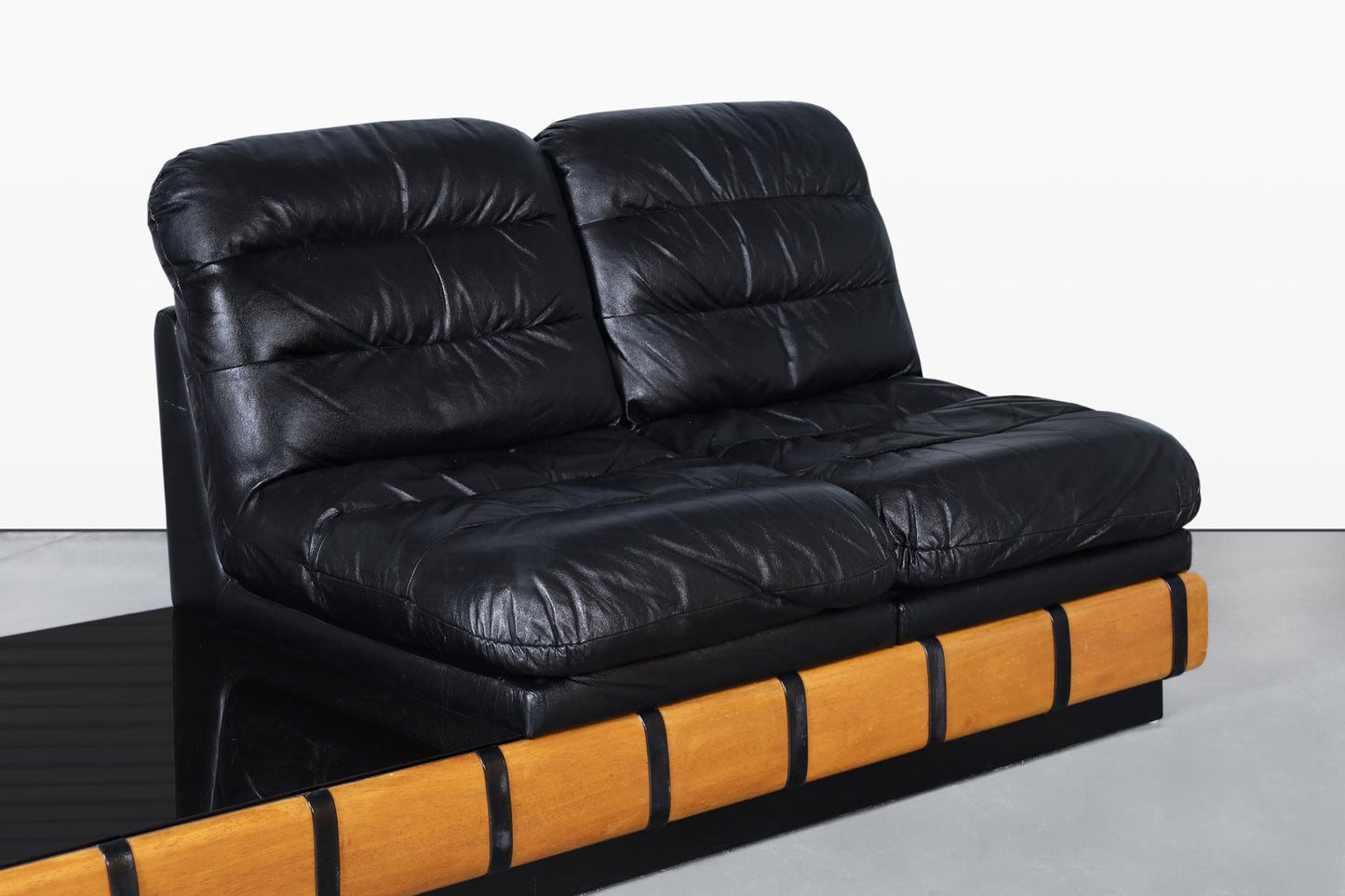 Vintage 3-Piece Modular Seating Group with Coffee Table by Haralson–Seidel