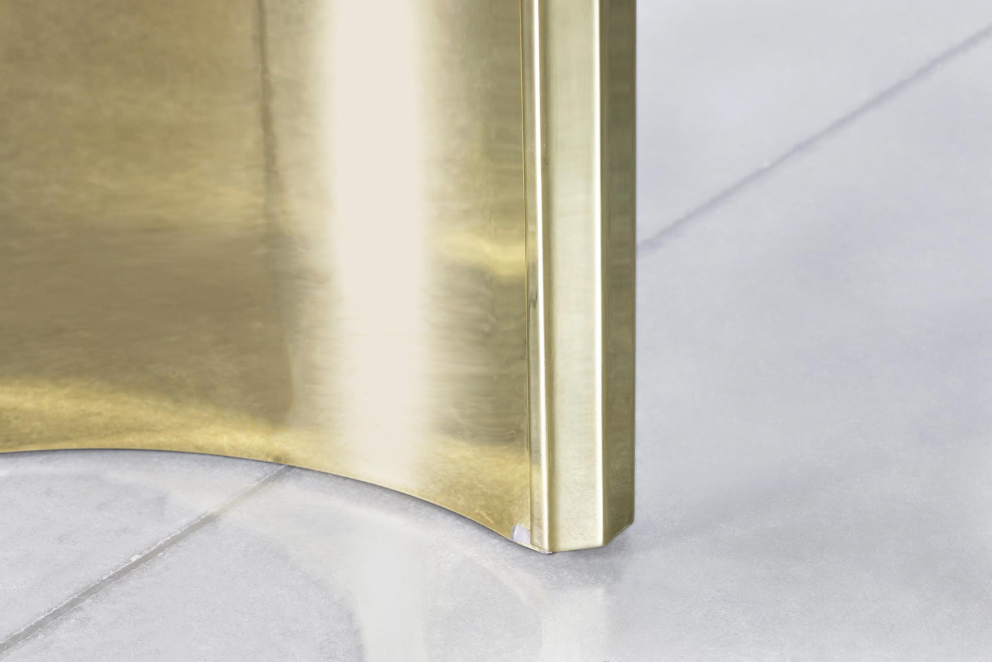 Vintage Brass "Trilobi" Pedestal Dining Table by Mastercraft