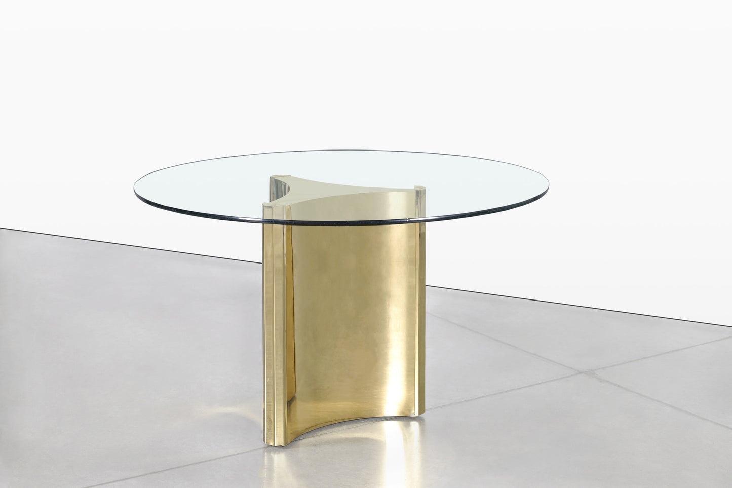 Vintage Brass "Trilobi" Pedestal Dining Table by Mastercraft