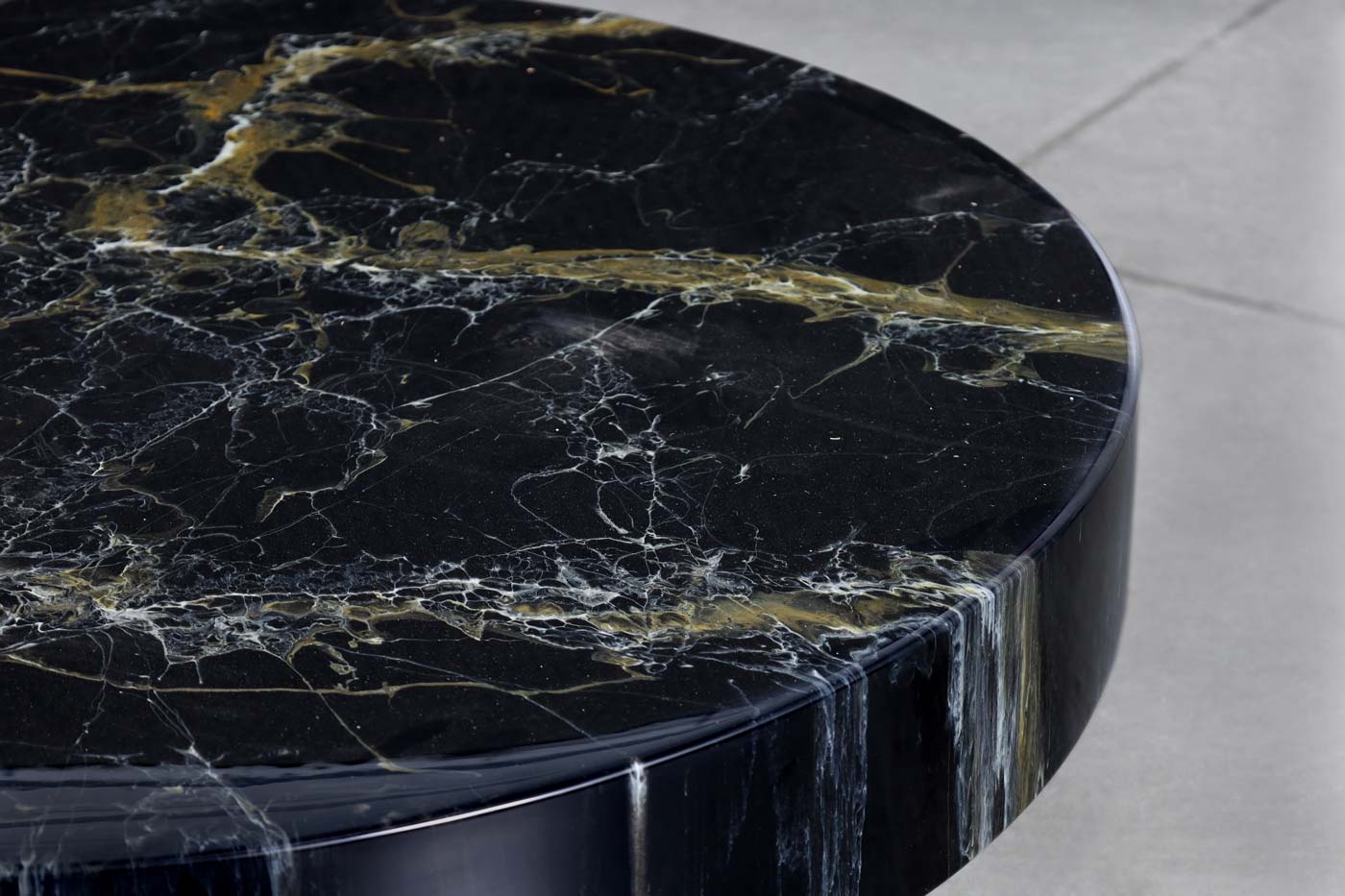 Vintage Italian Coffee Table by Willy Rizzo