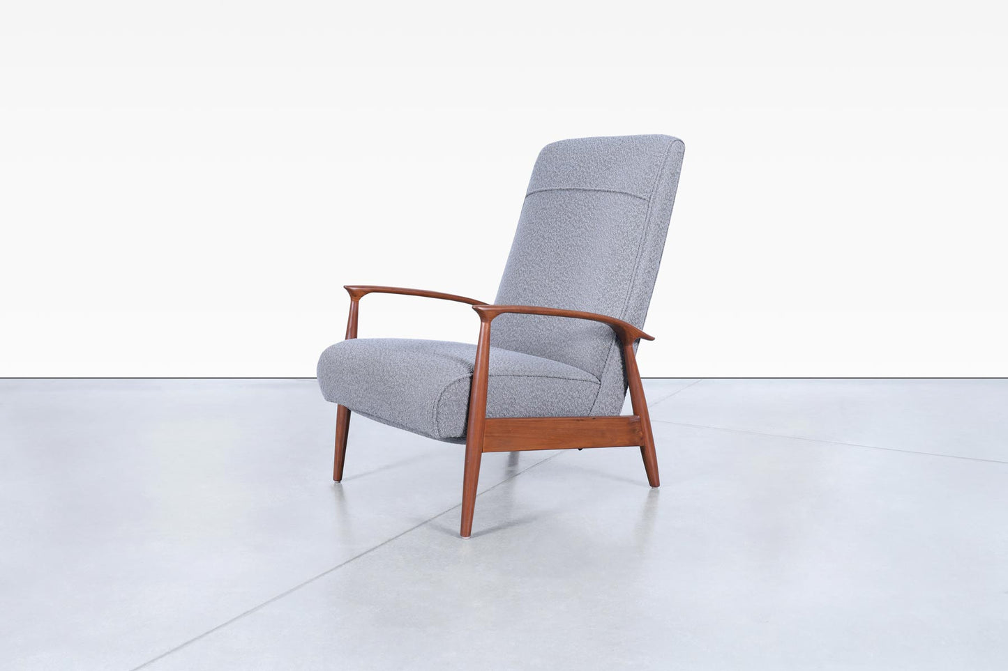 Vintage Walnut Reclining Lounge Chair by Milo Baughman for Thayer Coggin