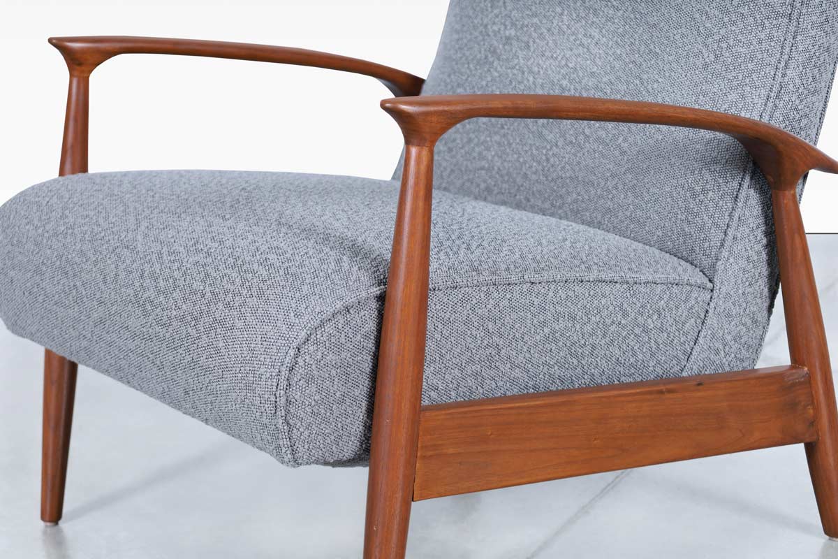 Vintage Walnut Reclining Lounge Chair by Milo Baughman for Thayer Coggin