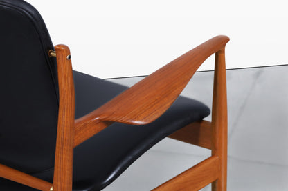 Danish Modern FD-136 Teak and Leather Lounge Chair by Finn Juhl
