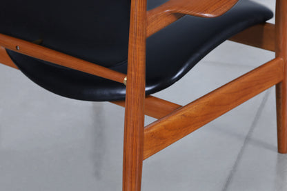 Danish Modern FD-136 Teak and Leather Lounge Chair by Finn Juhl