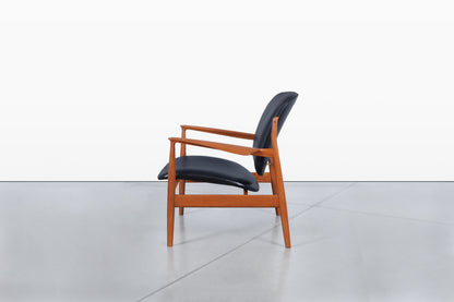 Danish Modern FD-136 Teak and Leather Lounge Chair by Finn Juhl