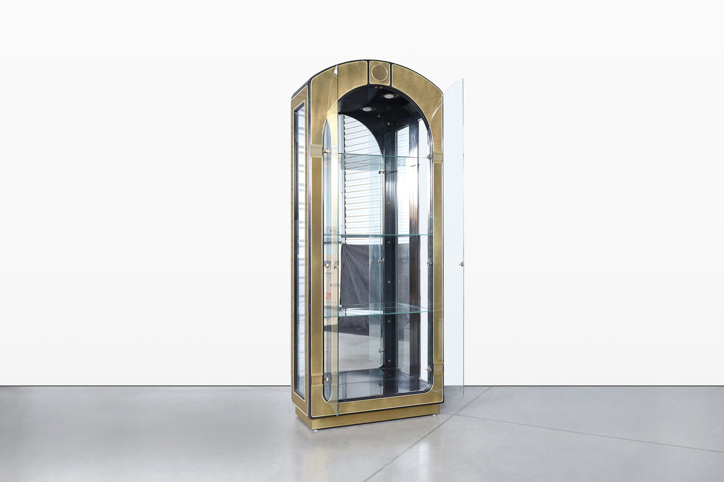 Mastercraft Brass Vitrine / Display Cabinet