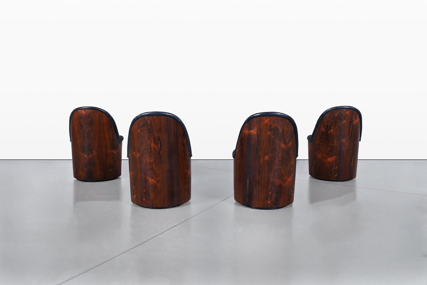 Mid-Century Modern Brazilian Rosewood Dining Table & Chairs by Plycraft