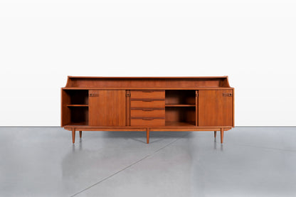 Mid-Century Modern English Teak Credenza / Sideboard, 1960s