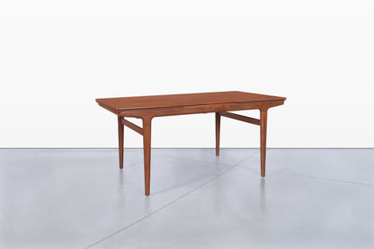 Mid-Century Modern Expanding Teak Dining Table by Johannes Andersen