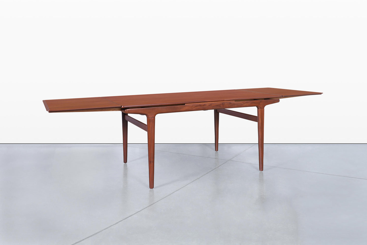 Mid-Century Modern Expanding Teak Dining Table by Johannes Andersen