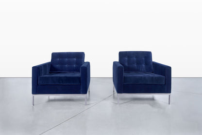 Mid-Century Modern Lounge Chairs by Florence Knoll for Knoll International