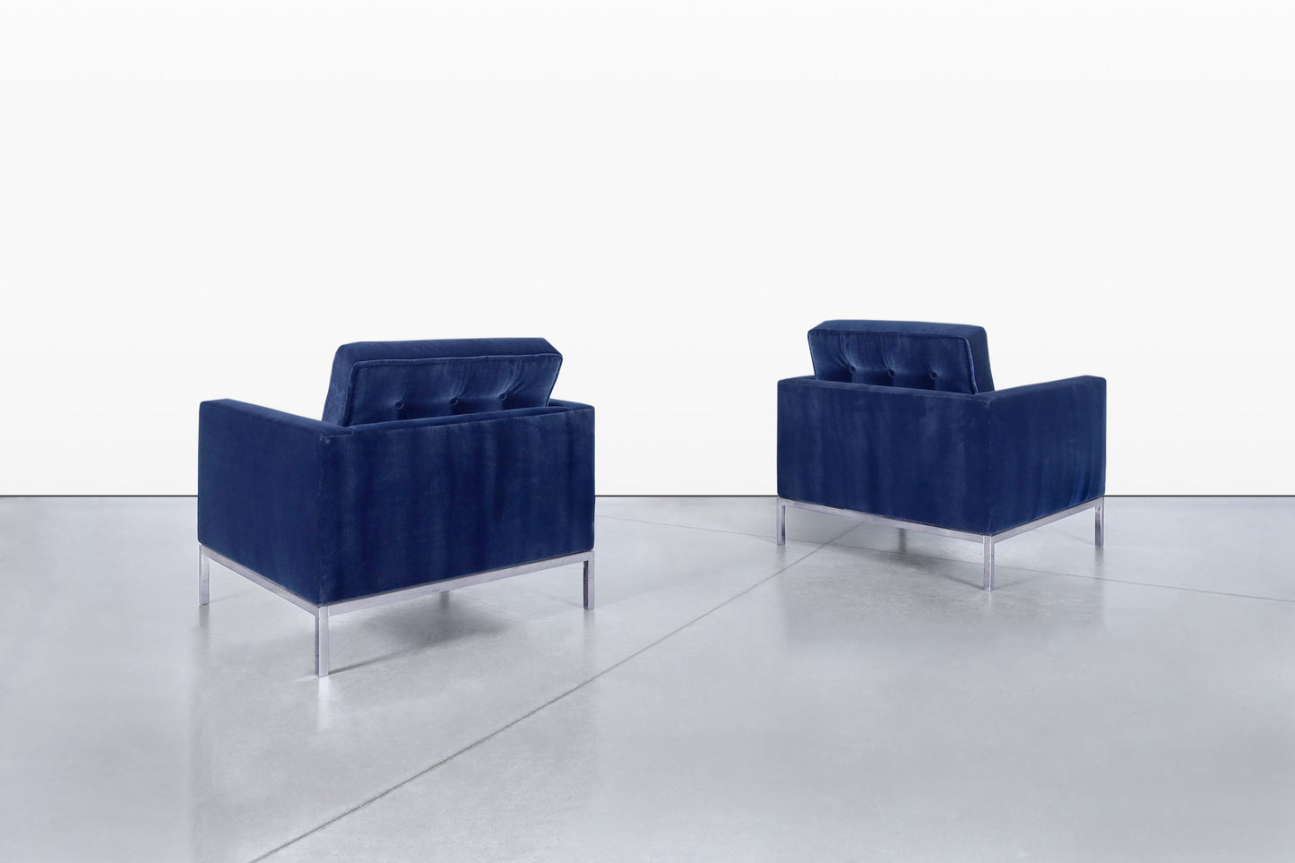 Mid-Century Modern Lounge Chairs by Florence Knoll for Knoll International