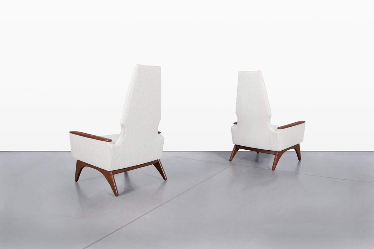 Mid-Century Modern Sculptural Walnut Lounge Chairs by Kroehler
