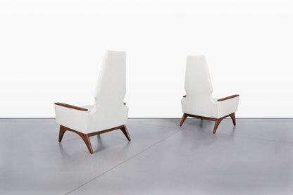 Mid-Century Modern Sculptural Walnut Lounge Chairs by Kroehler