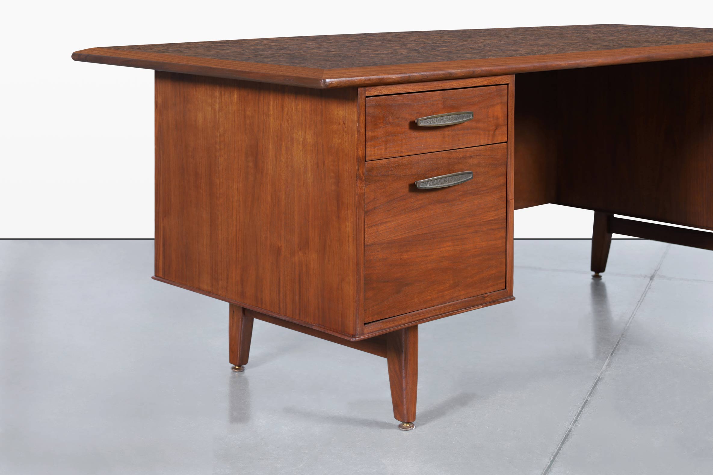Mid-Century Modern Walnut Executive Desk Attributed to Monteverdi