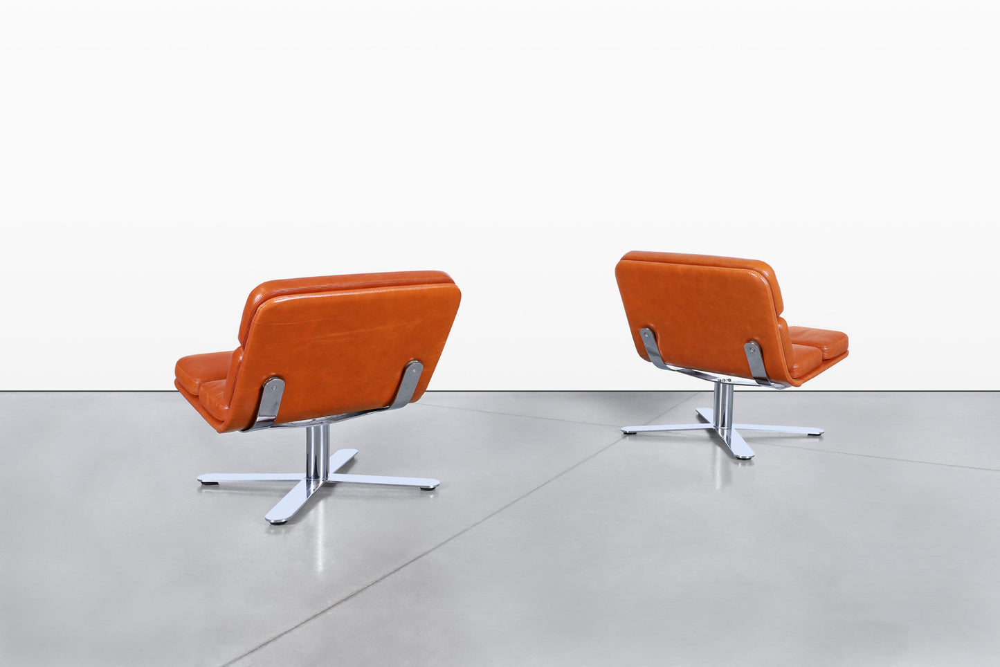 Mid-Century Modern Leather “Solo” Lounge Chairs by John Follis for Fortress