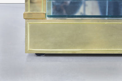 Vintage Brass Vitrine / Display Cabinet by Mastercraft