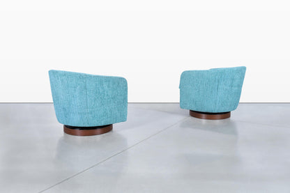 Vintage Walnut Swivel Lounge Chairs by Milo Baughman for Thayer Coggin