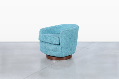 Vintage Walnut Swivel Lounge Chairs by Milo Baughman for Thayer Coggin