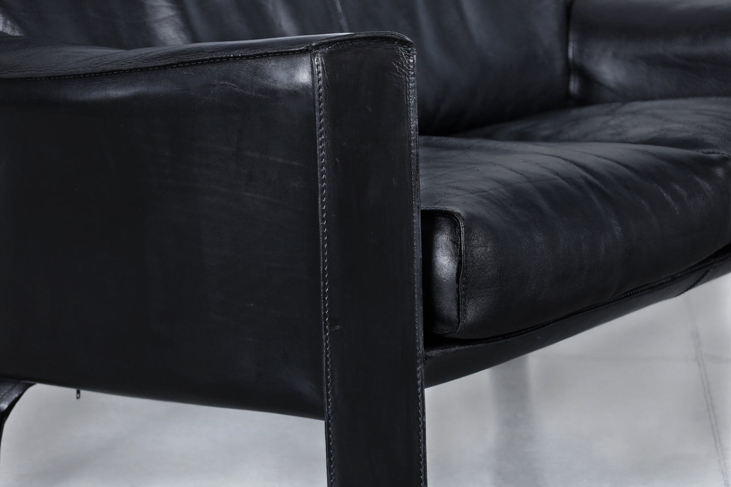 Vintage Black Leather Cab 415 Settee by Mario Bellini for Cassina